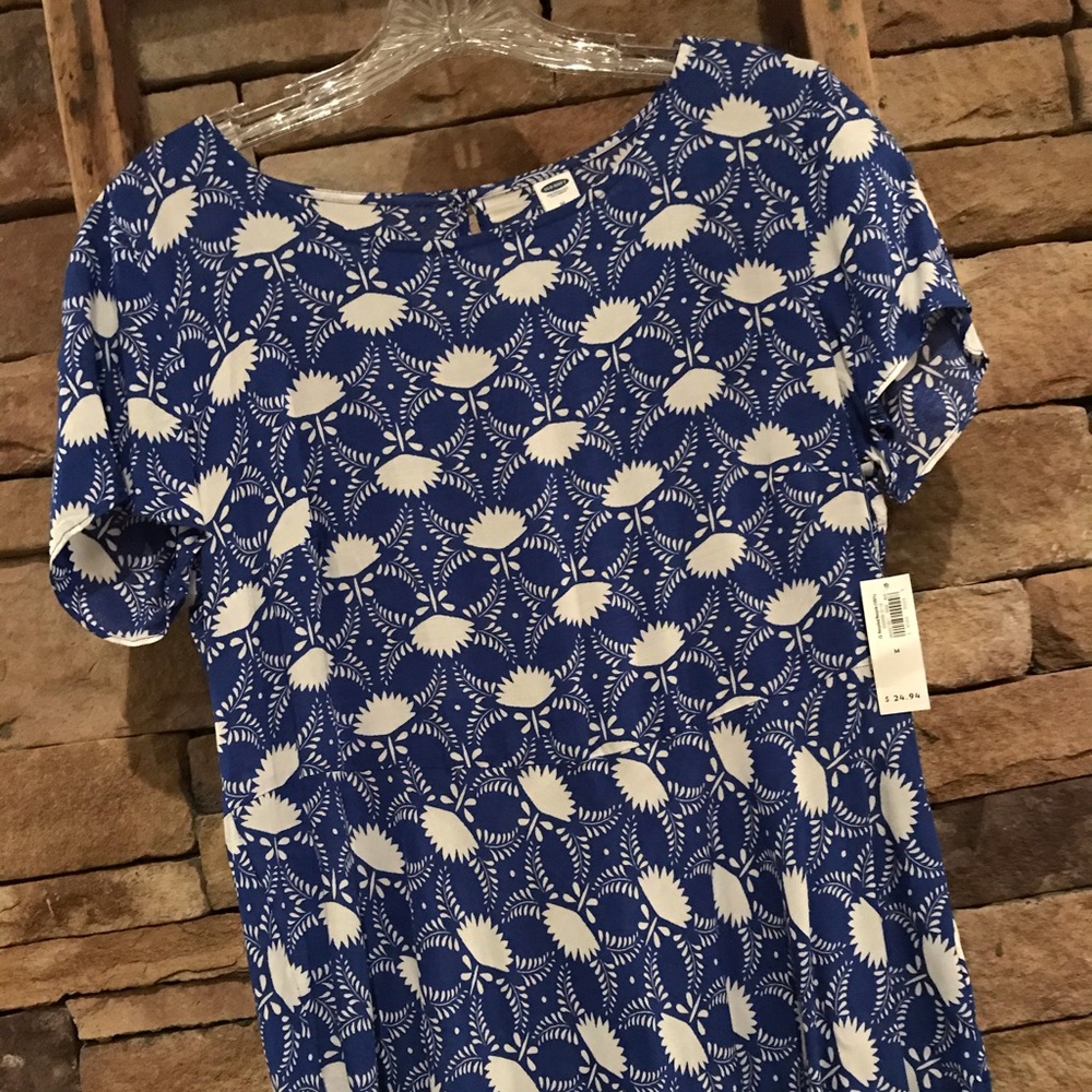 2/$10 New Old Navy dress shirt